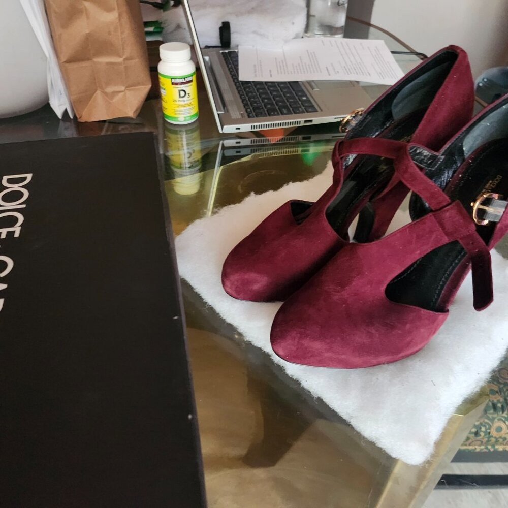 Women - New and never worn Dolce and Gabbana wine Mary Jane style shoes. - Picture 2 of 4